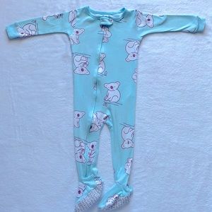 Carter’s koala pijama, size 12months